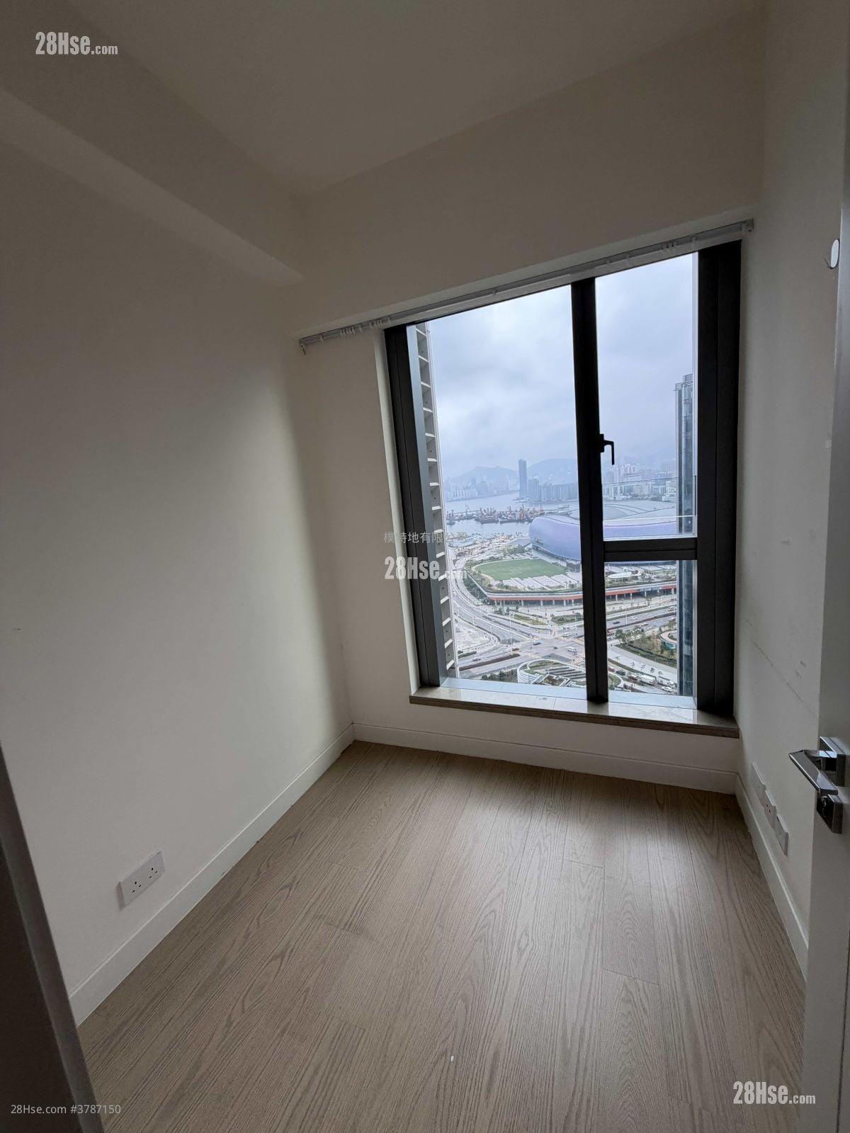 Monaco Rental 3 Bedrooms , 2 Bathrooms 674 ft²