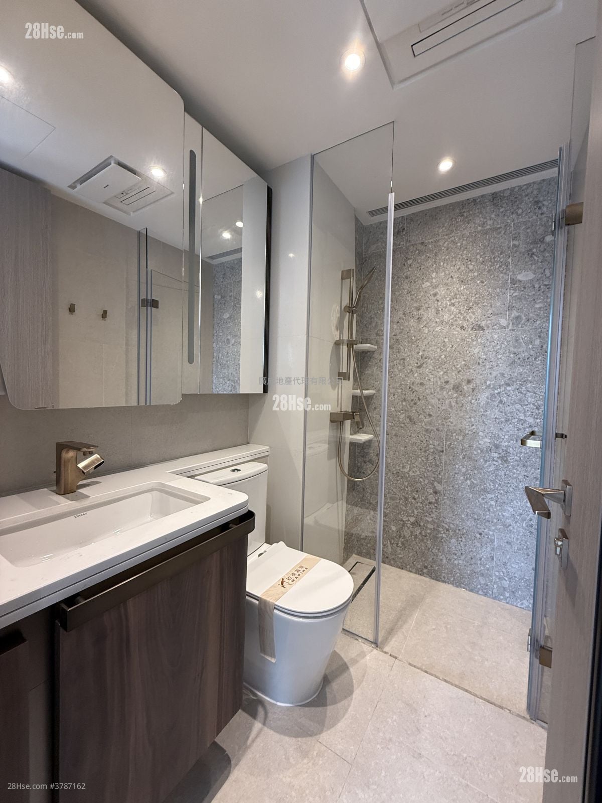 启德海湾 租盘 2 房 , 1 浴室 439 平方尺