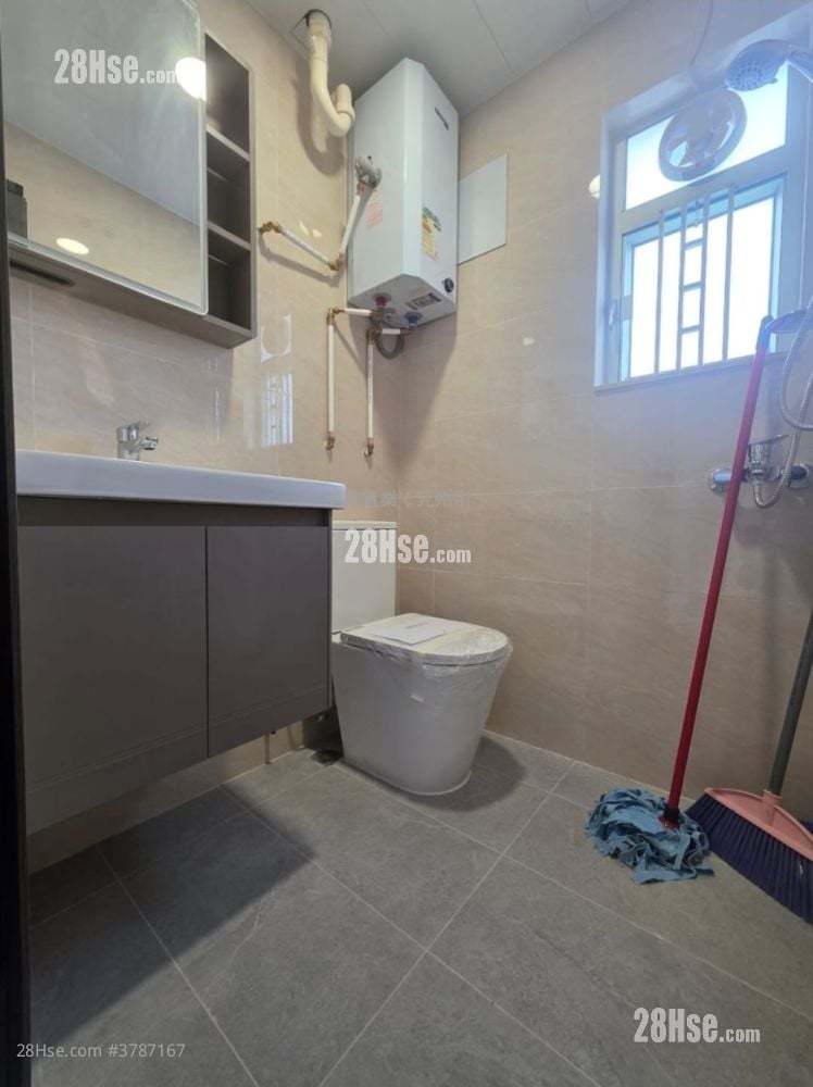 李郑屋邨 售盘 2 房 428 平方尺