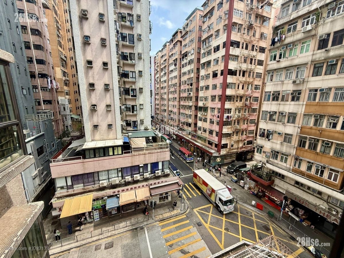 Po Wai Building Sell 2 Bedrooms , 1 Bathroom 262 ft²