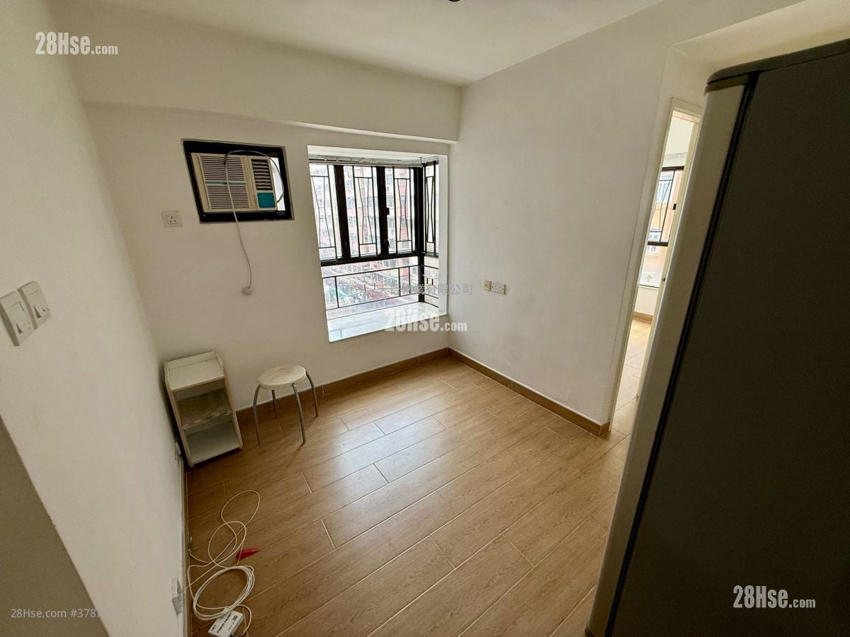 Po Wai Building Sell 2 Bedrooms , 1 Bathroom 262 ft²