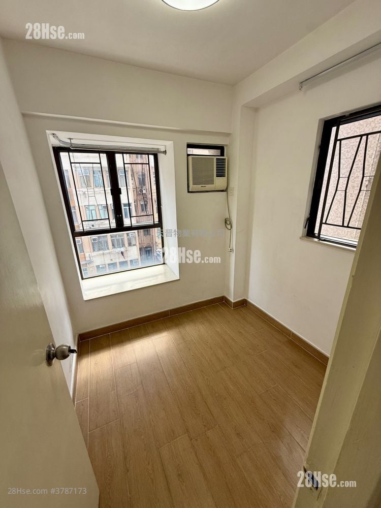 Po Wai Building Sell 2 Bedrooms , 1 Bathroom 262 ft²