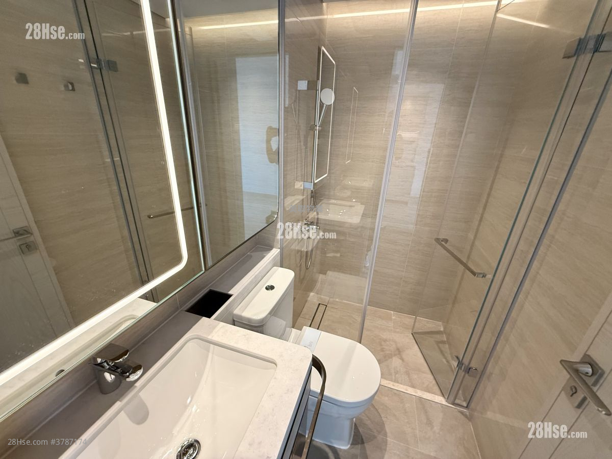 Gold Coast Bay Sell 1 Bedroom 315 ft²