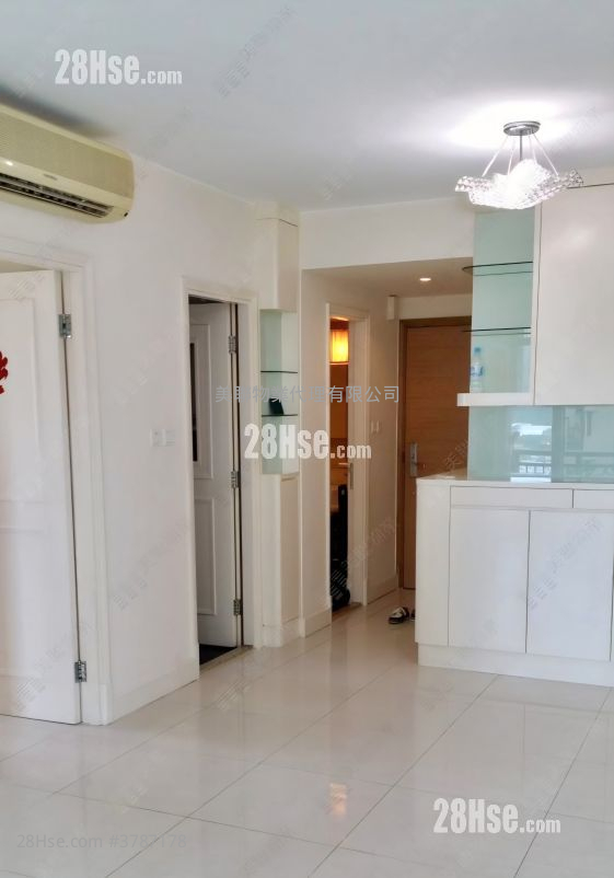 Metro Town Sell 3 Bedrooms , 1 Bathroom 594 ft²