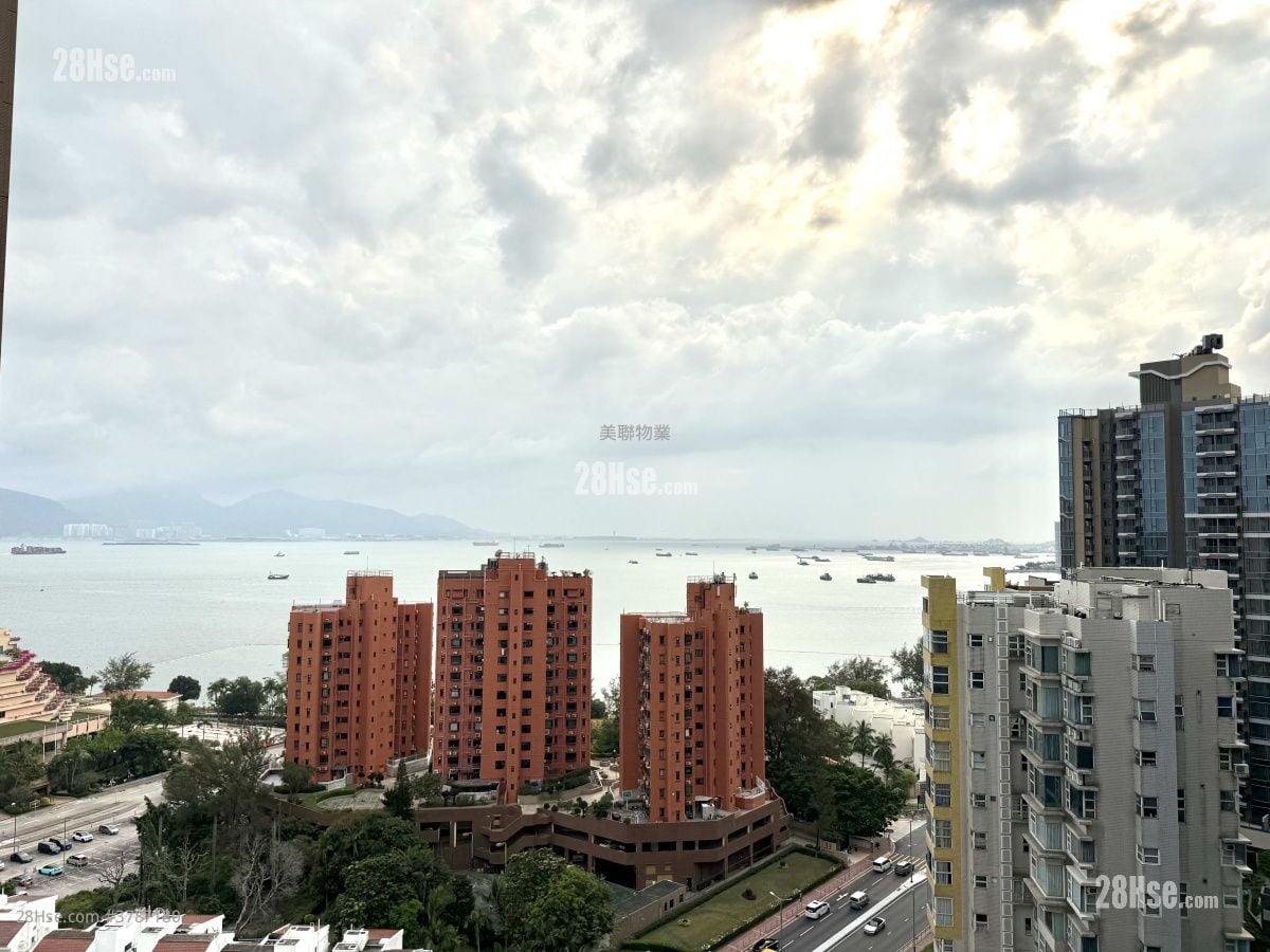 Gold Coast Bay Rental 1 Bedroom 315 ft²