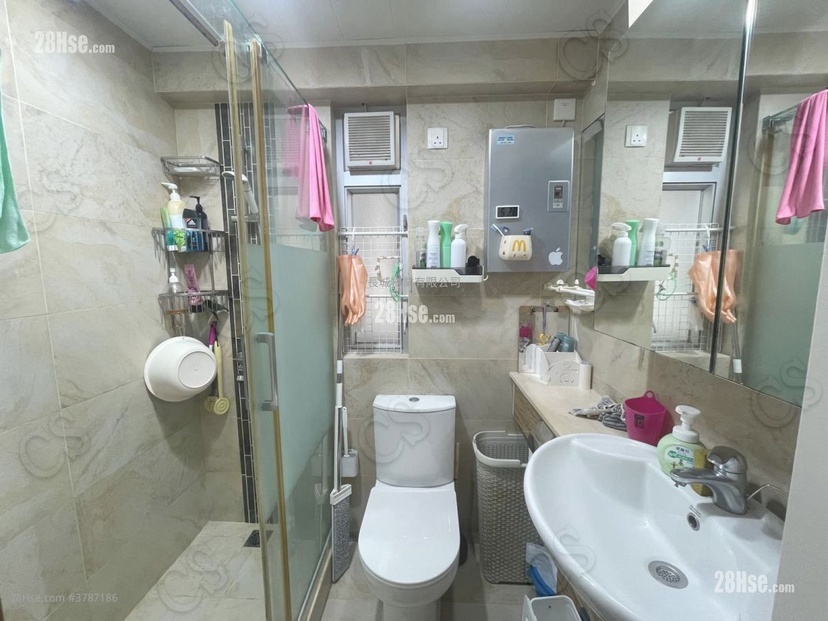 康山花园 租盘 3 房 , 1 浴室 592 平方尺