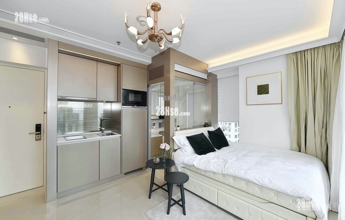 Upper Central Sell 194 ft²