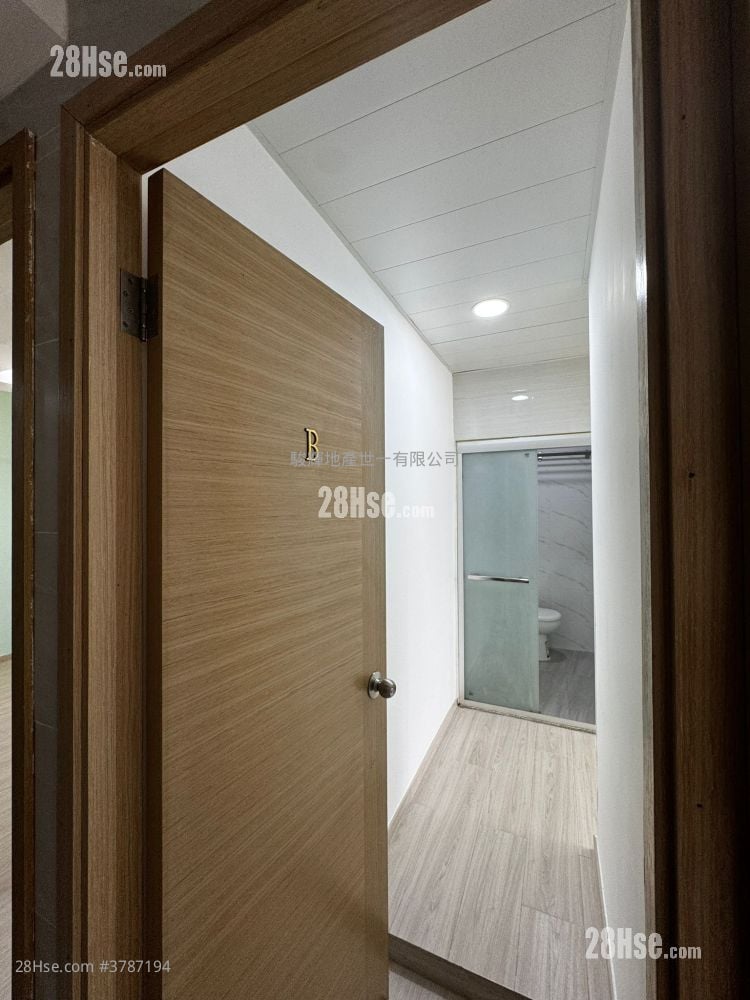 Hong Lok Mansion Rental Studio , 1 Bathroom 160 ft²