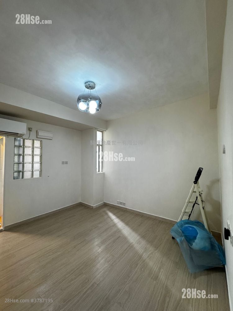 Winfield Building Rental Studio , 1 Bathroom 194 ft²