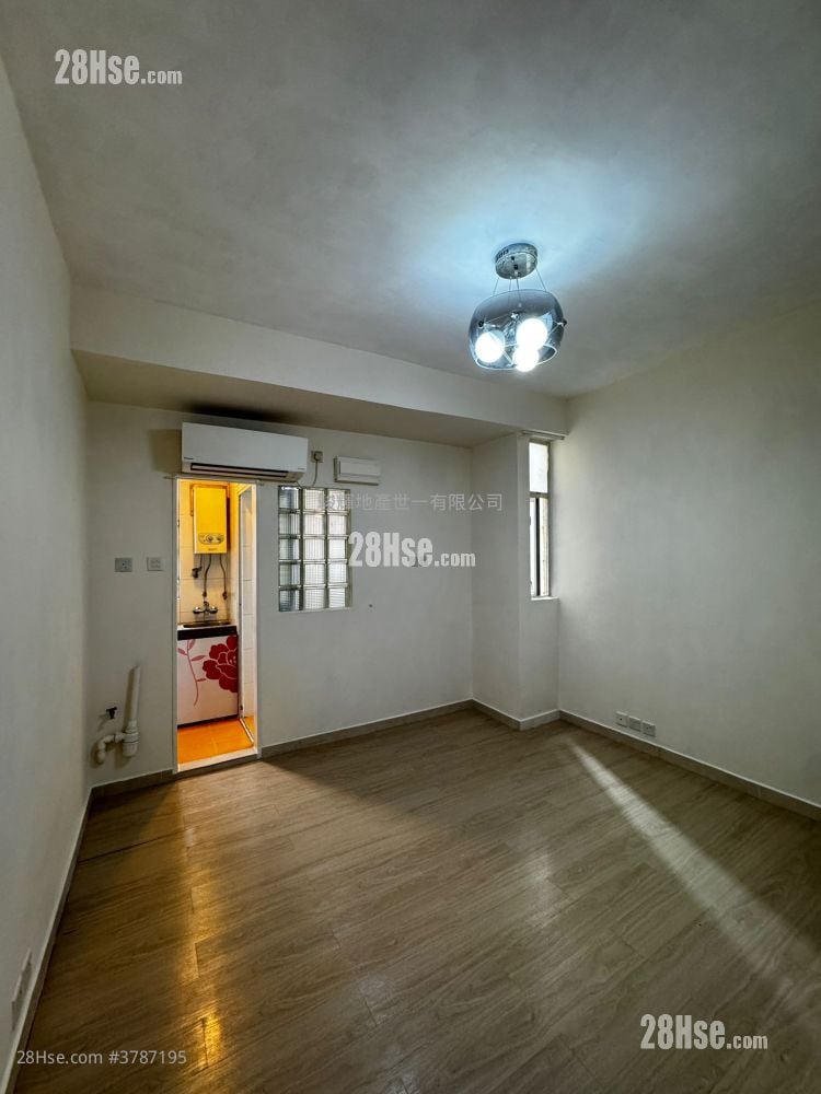 Winfield Building Rental Studio , 1 Bathroom 194 ft²