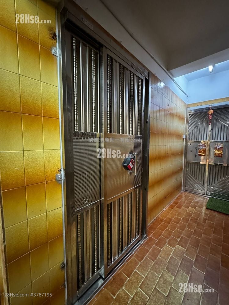 Winfield Building Rental Studio , 1 Bathroom 194 ft²