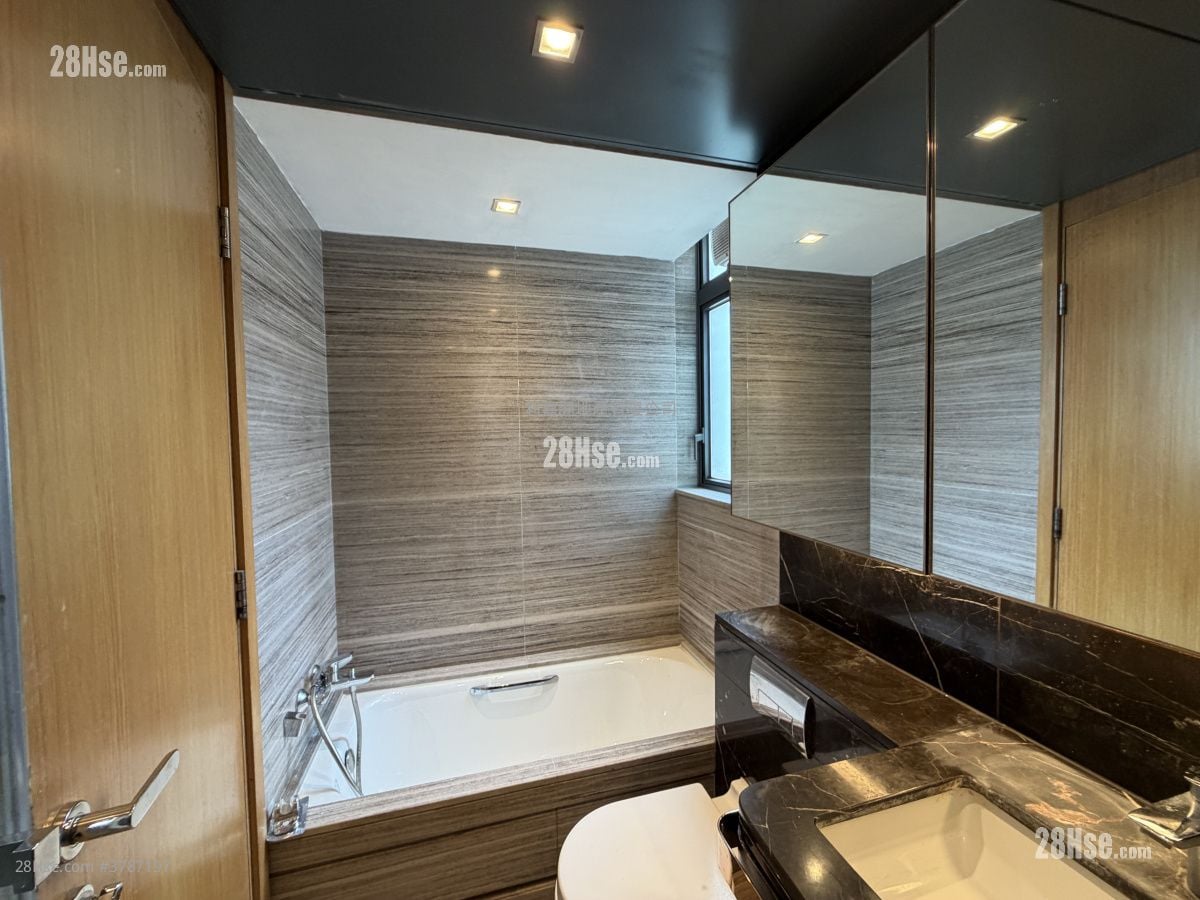 The Wings Sell 3 Bedrooms , 2 Bathrooms 699 ft²