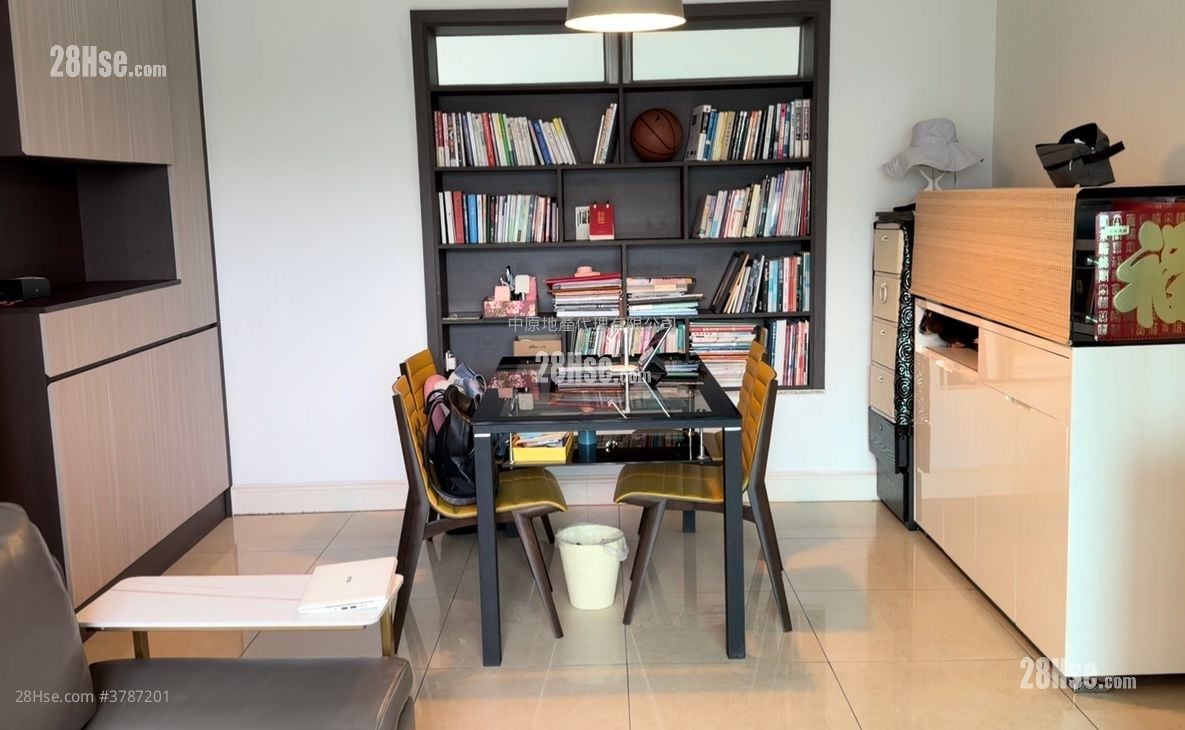 Festival City Sell 3 Bedrooms 785 ft²