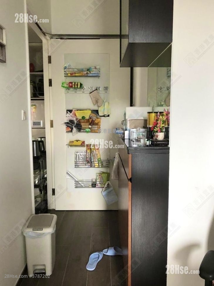 Maison Rose Sell 1 Bedroom , 1 Bathroom 297 ft²