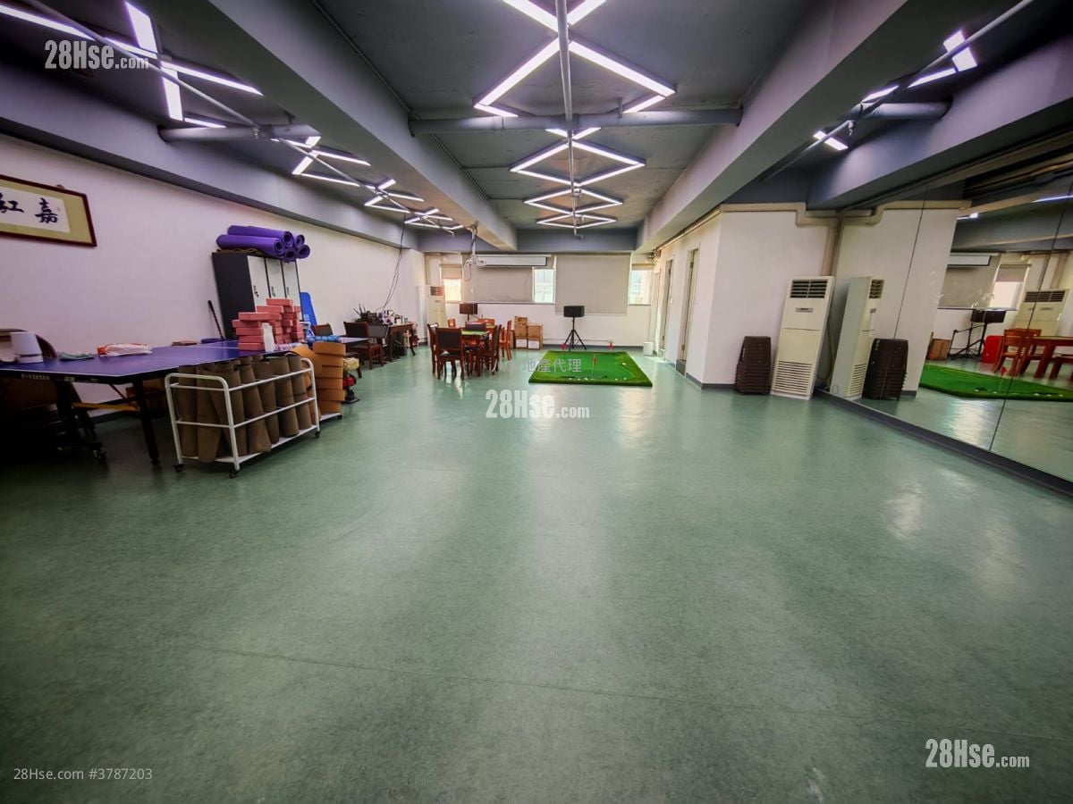 Hewlett Centre Rental Studio , 1 Toilet