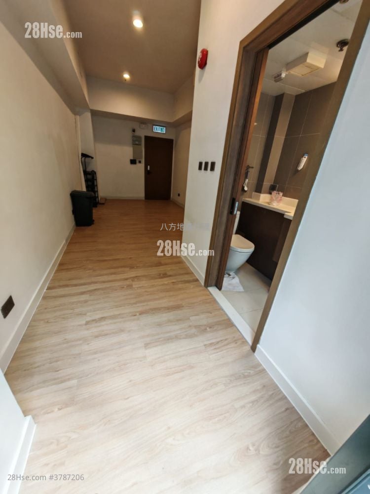 The Icon Rental Studio , 1 Toilet