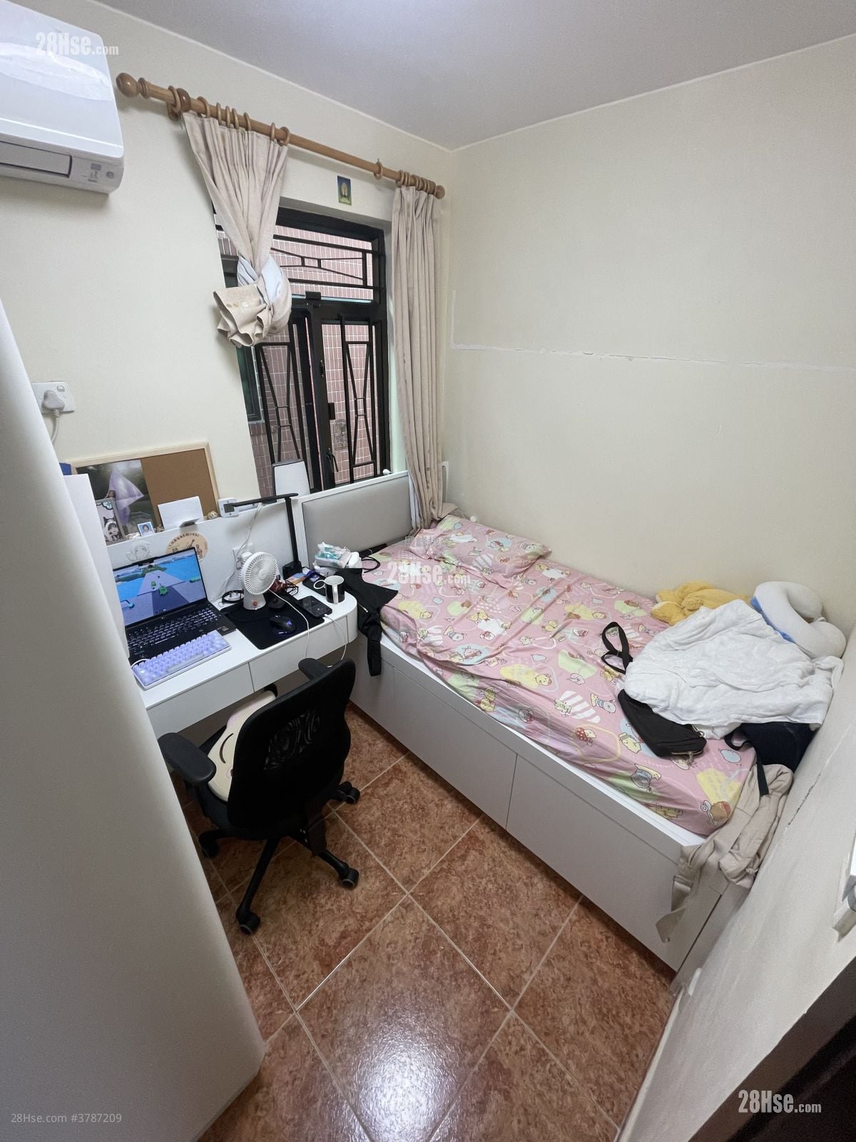 Village Sell 3 Bedrooms , 1 Bathroom 700 ft²