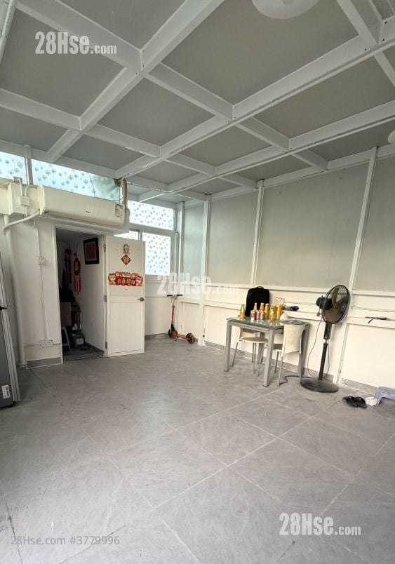 Galore Garden Rental 1 Bedroom , 1 Bathroom 700 ft²