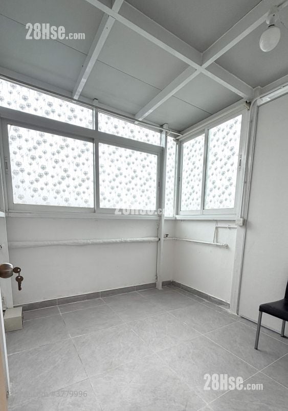 Galore Garden Rental 1 Bedroom , 1 Bathroom 700 ft²