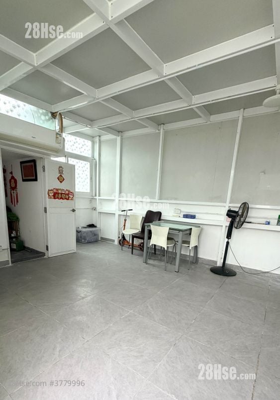 Galore Garden Rental 1 Bedroom , 1 Bathroom 700 ft²