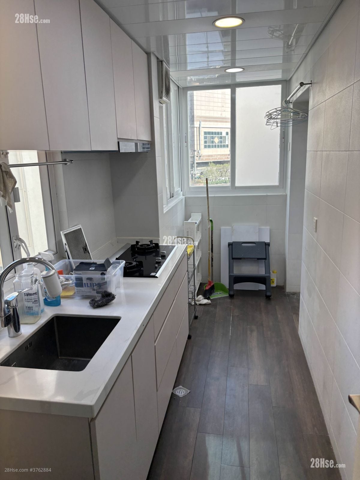 Springfield Court Sell 1 Bedroom 647 ft²