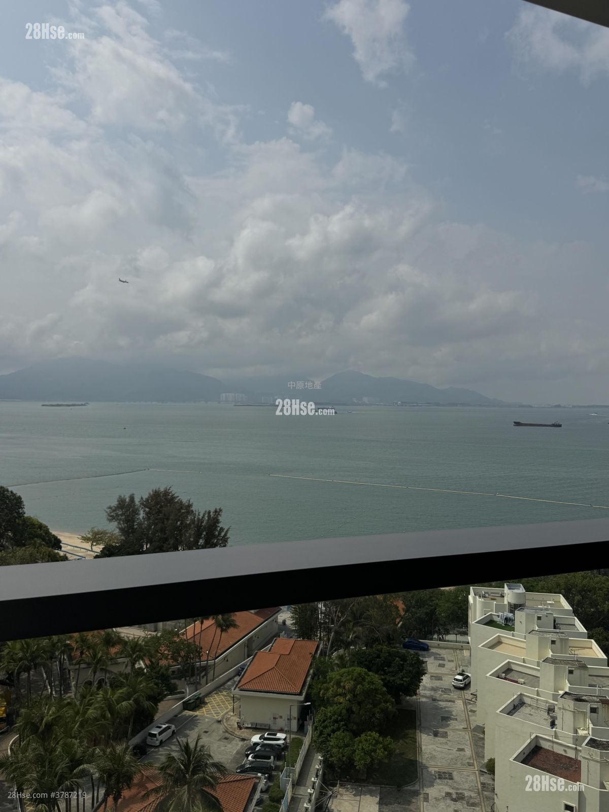 Gold Coast Bay Rental 444 ft²