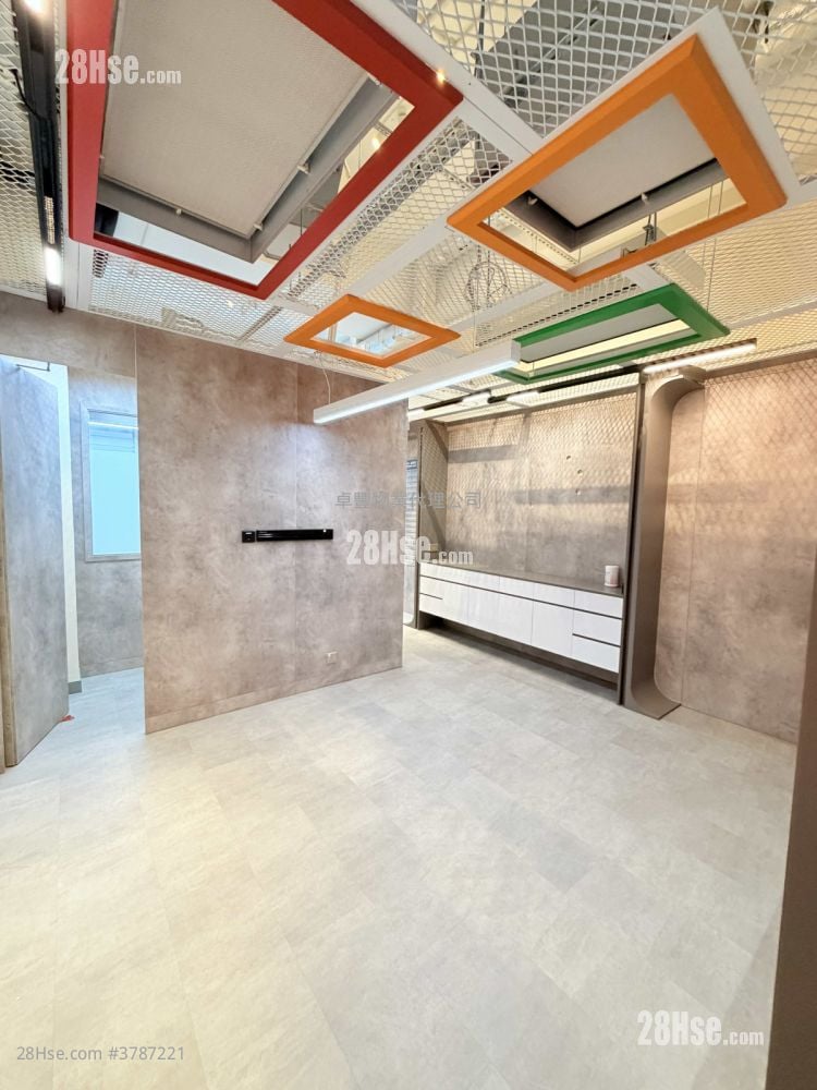 W668 Rental 3 Bedrooms , 1 Toilet 508 ft²