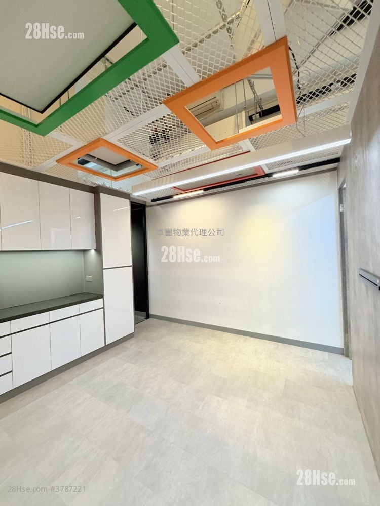 W668 Rental 3 Bedrooms , 1 Toilet 508 ft²