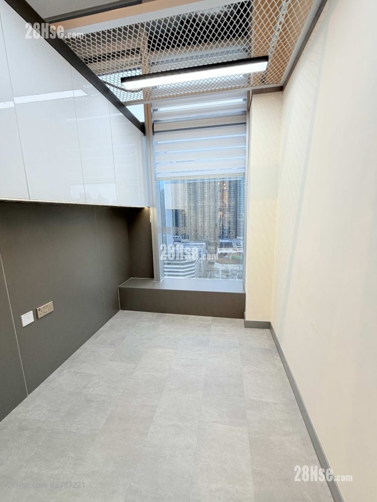 W668 Rental 3 Bedrooms , 1 Toilet 508 ft²