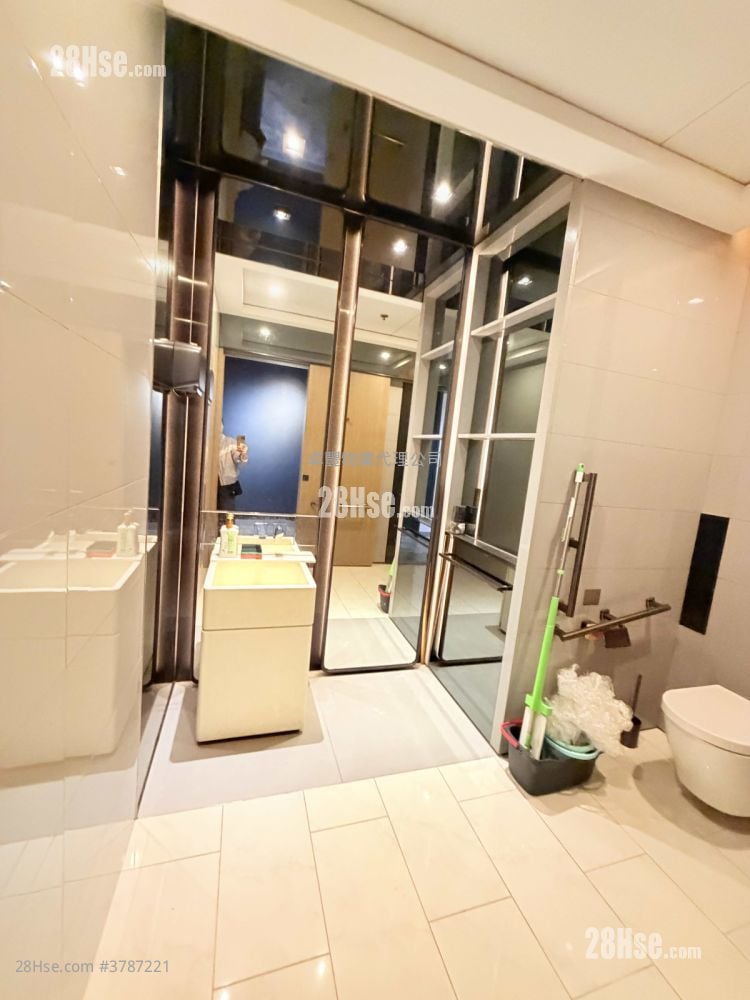 W668 Rental 3 Bedrooms , 1 Toilet 508 ft²