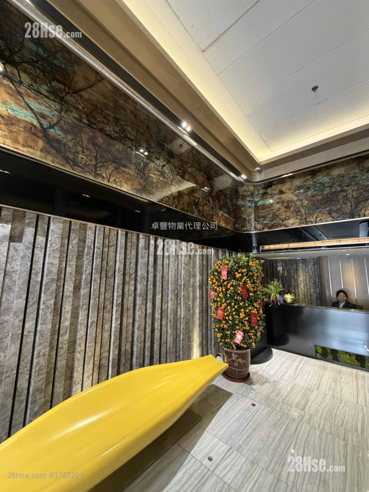 W668 Rental 3 Bedrooms , 1 Toilet 508 ft²