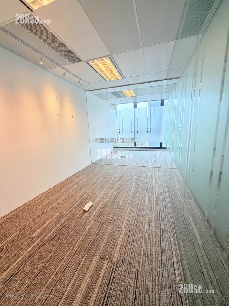 Global Gateway Tower Rental 2 Bedrooms 639 ft²