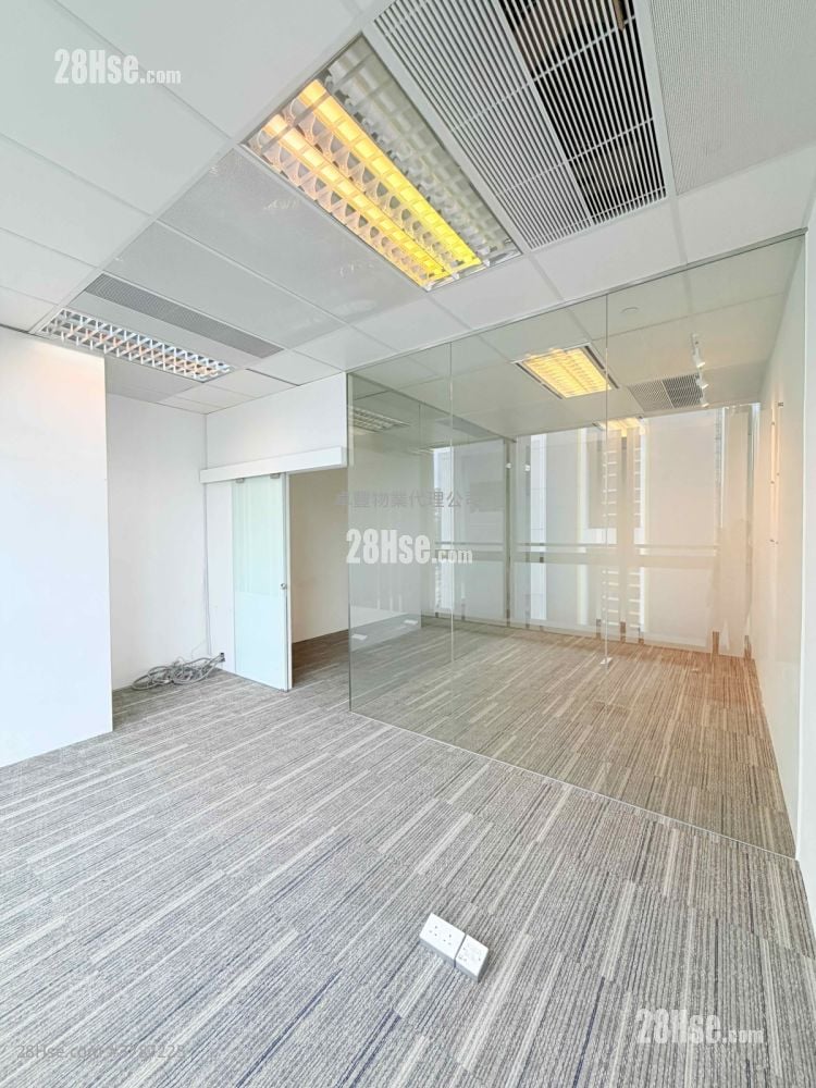 Global Gateway Tower Rental 2 Bedrooms 639 ft²