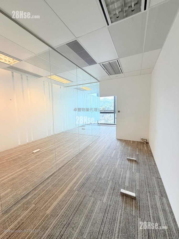 Global Gateway Tower Rental 2 Bedrooms 639 ft²