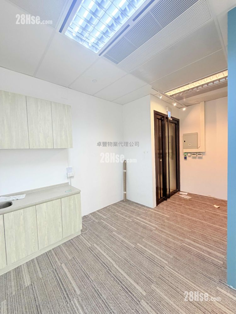 Global Gateway Tower Rental 2 Bedrooms 639 ft²