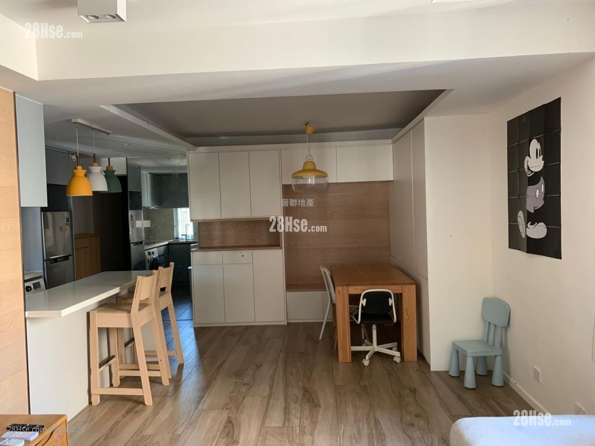 Carado Garden Sell 591 ft²