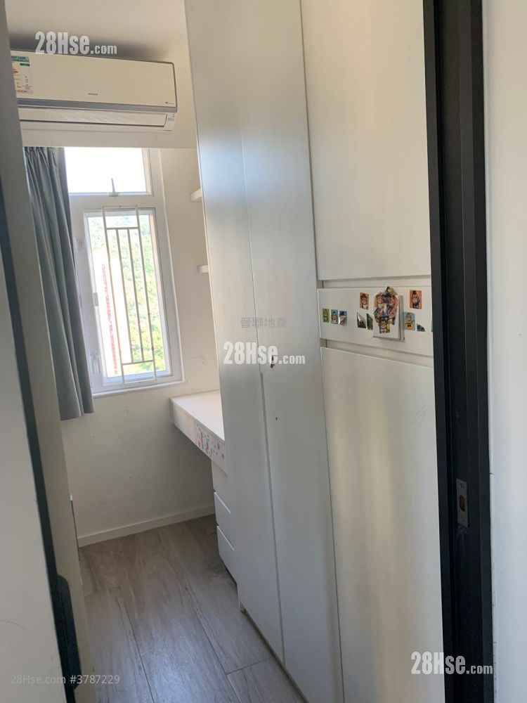 Carado Garden Sell 591 ft²