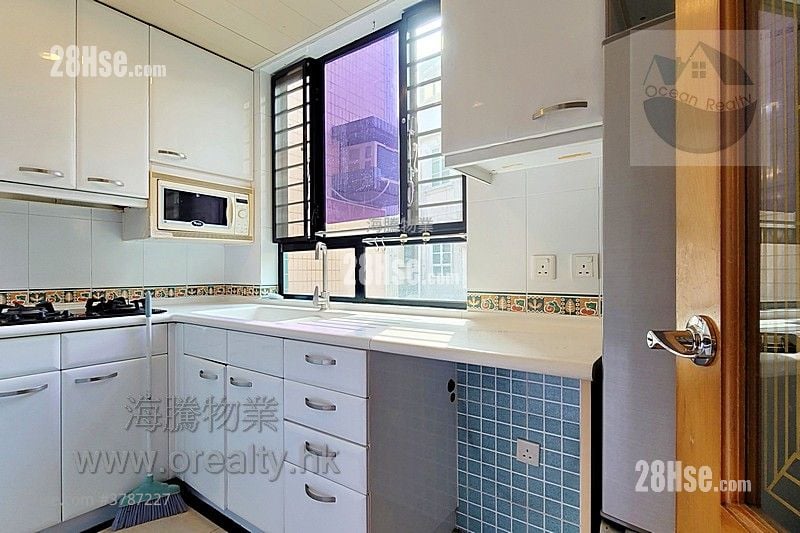 村屋 售盘 3 房 , 1 浴室 700 平方尺