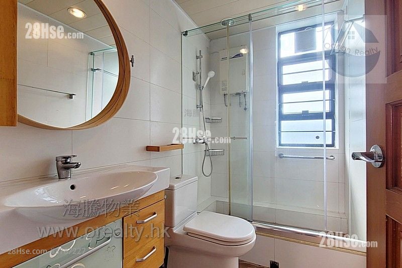 村屋 售盘 3 房 , 1 浴室 700 平方尺