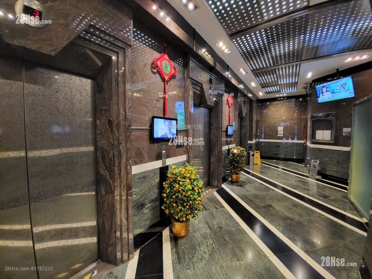 Sterling Centre Sell