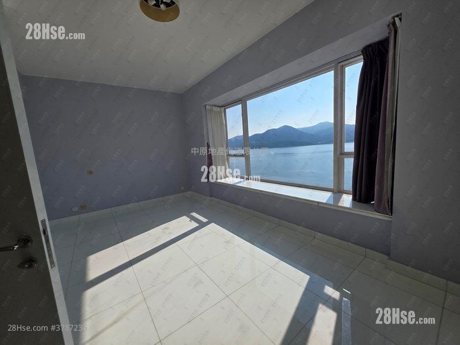 The Beverly Hills Rental 5+ Bedrooms , 3 Bathrooms 1,902 ft²