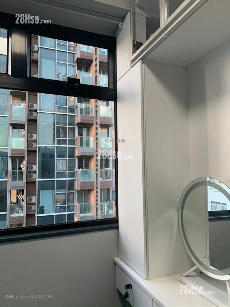 On Ning Building Sell 2 Bedrooms , 1 Bathroom 264 ft²