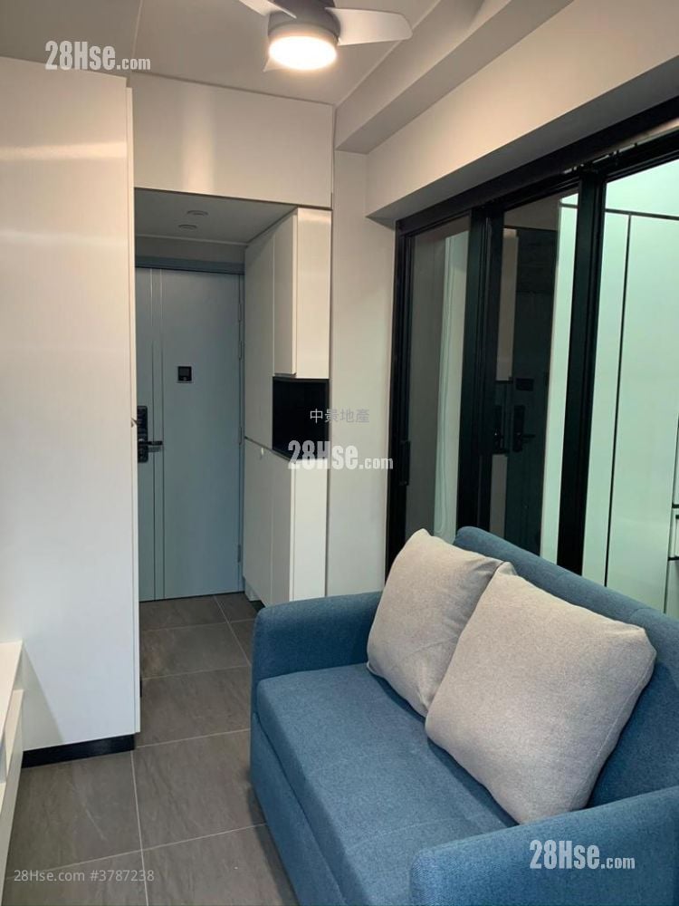 On Ning Building Sell 2 Bedrooms , 1 Bathroom 264 ft²