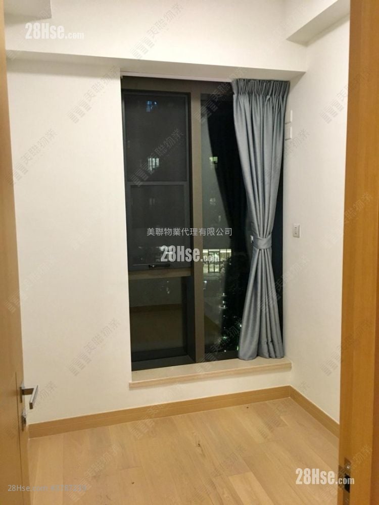 One Homantin Sell 2 Bedrooms , 1 Bathroom 512 ft²