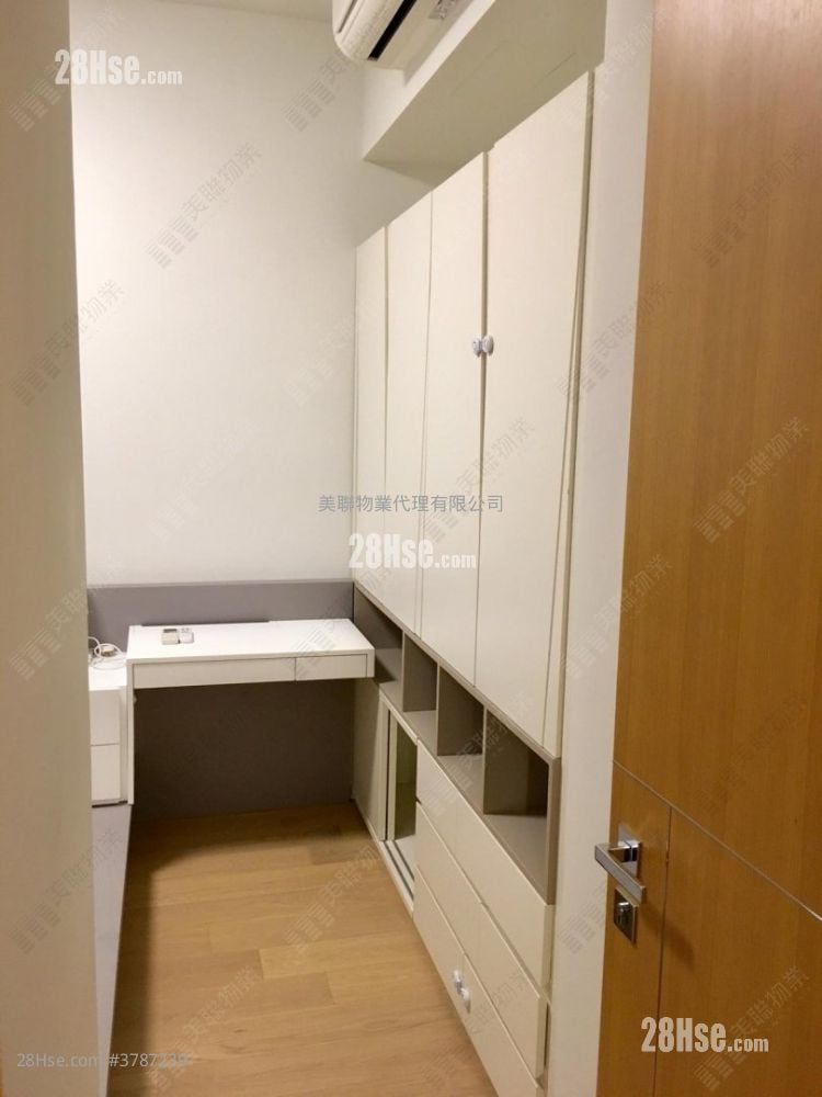 One Homantin Sell 2 Bedrooms , 1 Bathroom 512 ft²