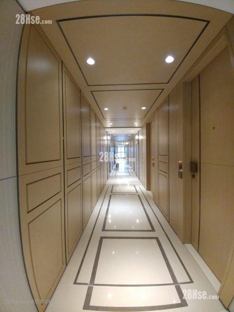 Upper East Sell Studio , 1 Bathroom 197 ft²