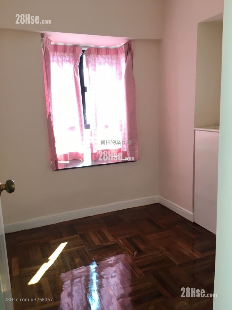 Ying Ga Garden Sell 2 Bedrooms , 1 Bathroom 377 ft²