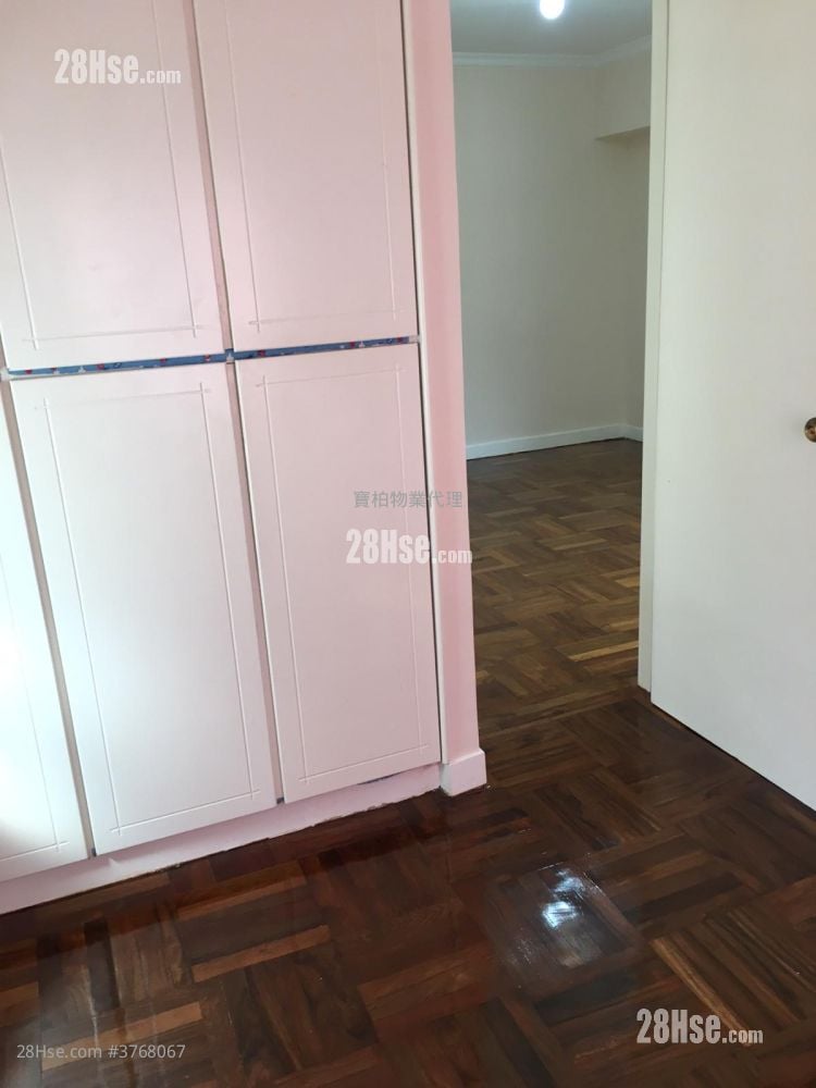 Ying Ga Garden Sell 2 Bedrooms , 1 Bathroom 377 ft²