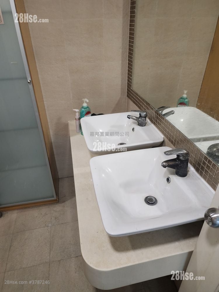香港工业中心 租盘 1 厕所