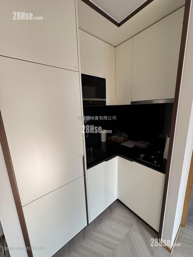 南首 租盘 2 房 , 1 浴室 351 平方尺